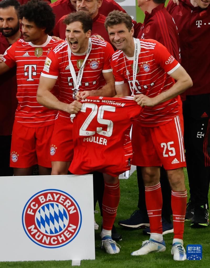 他的出现在 他的出现在