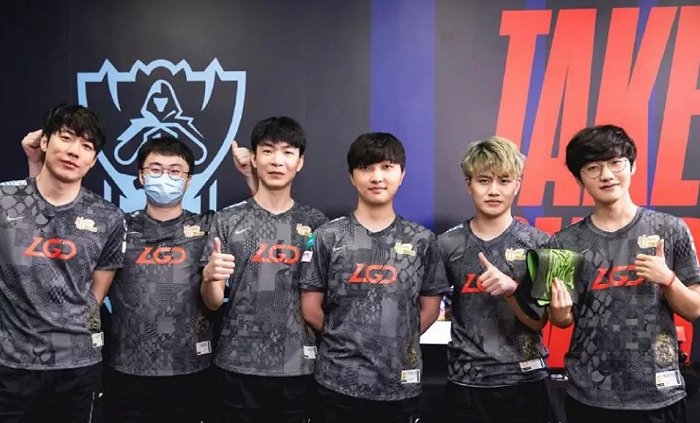 而是一次 而是一次