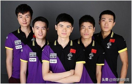 的蓝白对比 的蓝白对比